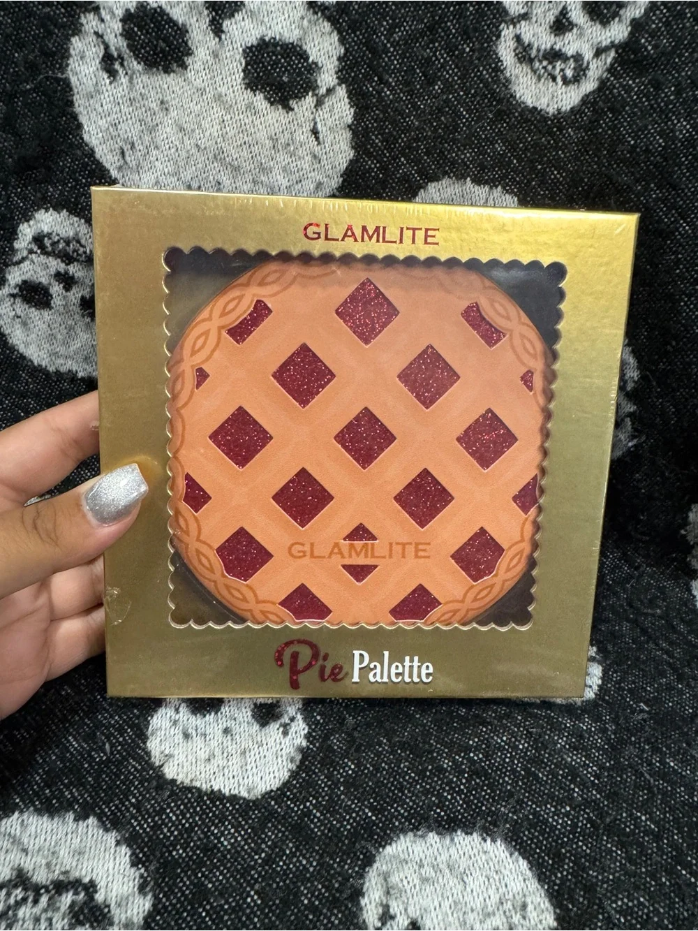 Glamlite Pie Palette Eyeshadow Palette - Orange & Burgundy Shades